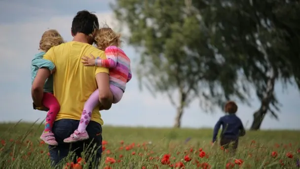 Wir brauchen einen Babysitter - der Leitfaden zur privaten Kinderbetreuung