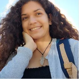 Adriana Carolina